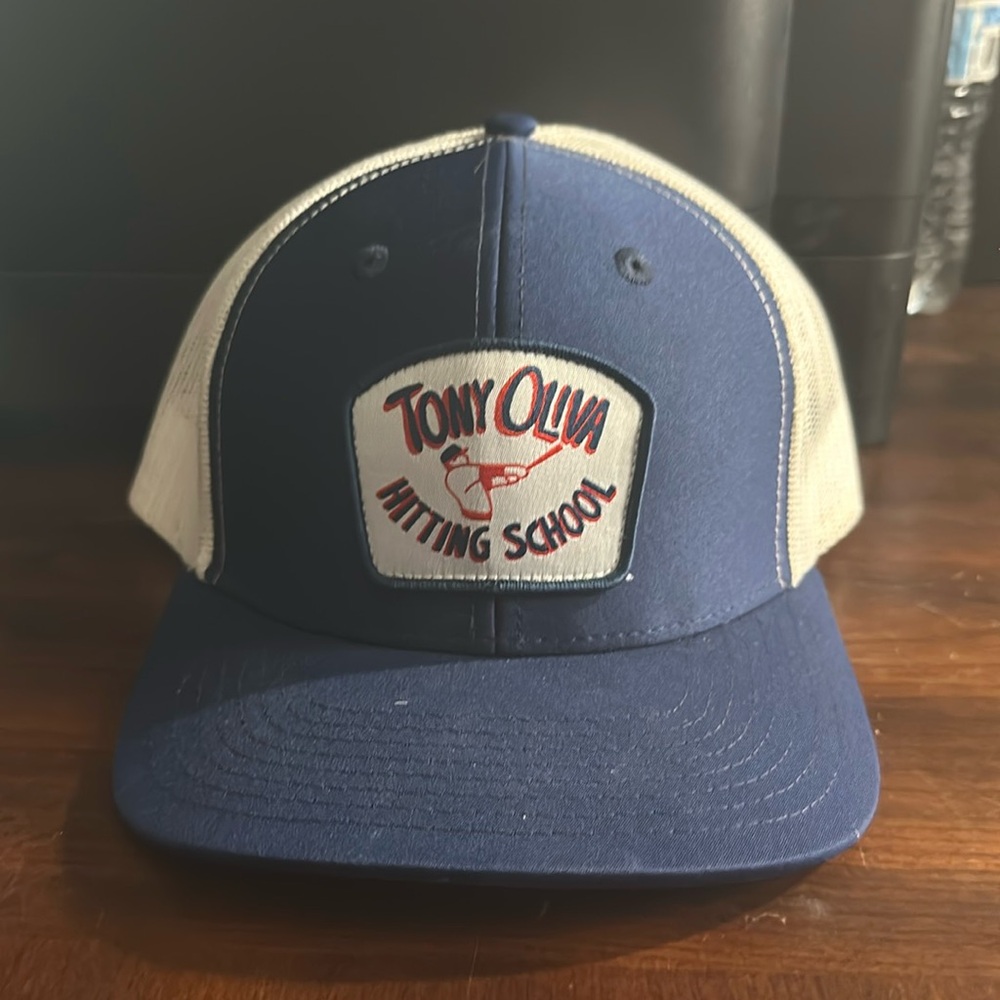 Tony Oliva hitting school SnapBack hat (slight wear from 2x wearing)